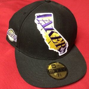 - NBA LOS ANGELES LAKERS hat